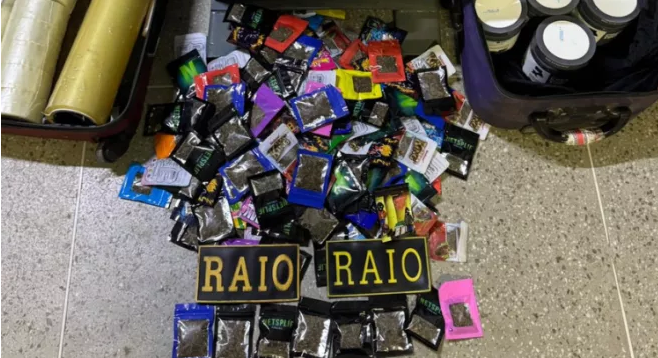 Polícia desarticula ponto de tráfico de drogas em Iguatu