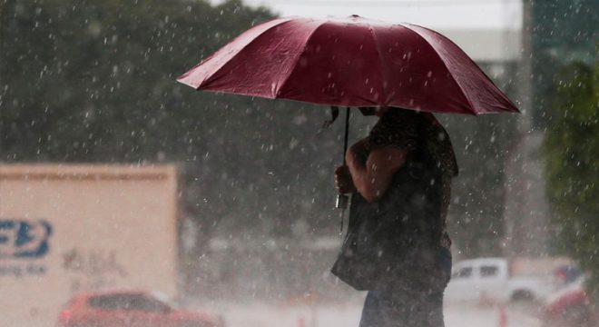 Santana do Cariri registra maior chuva da madrugada desta terça-feira (7)