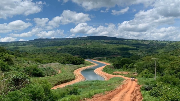 Assentamento no Cariri vai ganhar barragem com capacidade de 163 mil m³ de água