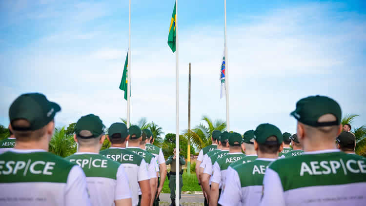 Elmano convoca mais 170 policiais militares para curso de formação