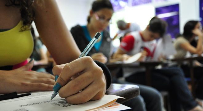 Concursos e seleções no Ceará: editais abrem vagas em Fortaleza, Crato, Araripe e outras cidades; confira