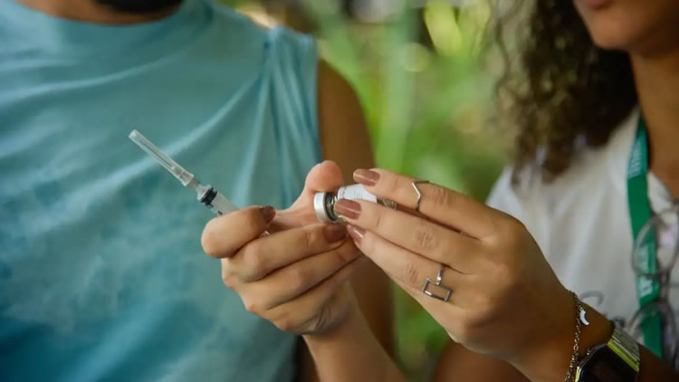 Entenda a relação entre a infecção por VSR e a bronquiolite