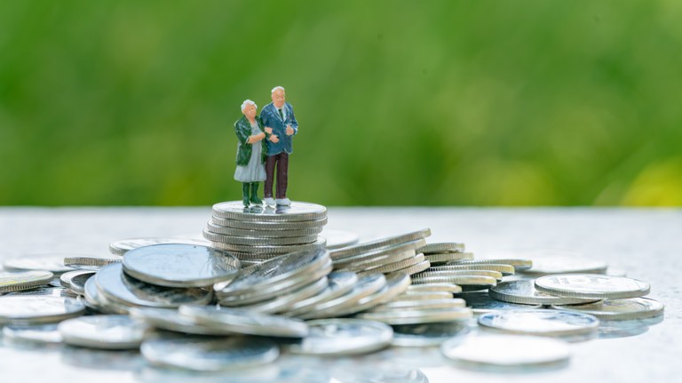 Idade para pedir aposentadoria deve mudar em 2025; entenda mais sobre as mudanças