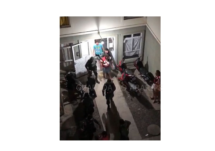 Moradores de conjunto no Juazeiro tentam linchar acusado de estuprar criança de 6 anos