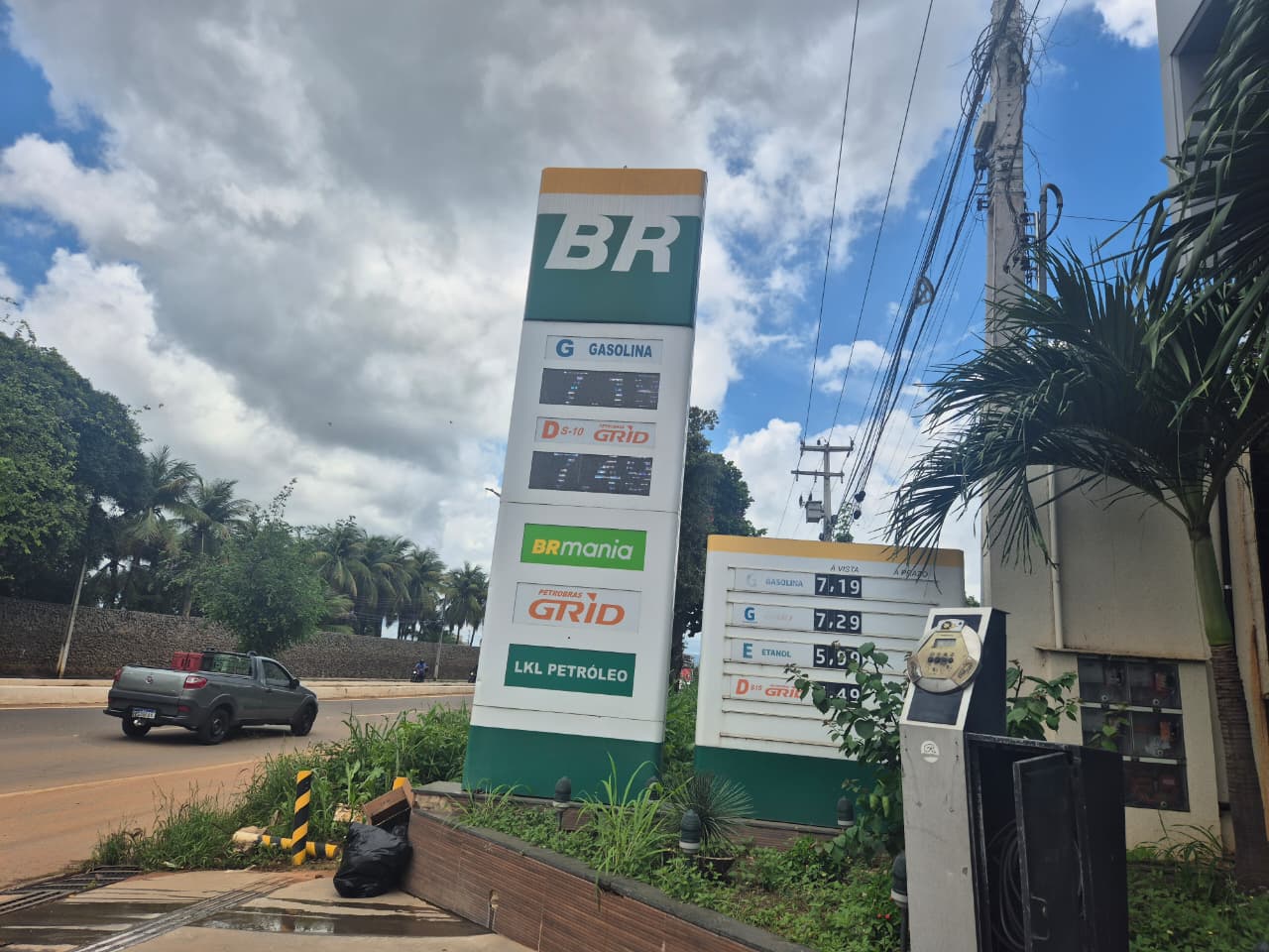 Gasolina comum nos postos do Crajubar chega a R$ 7,19