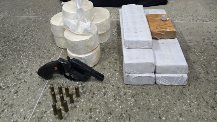 Polícia Civil prende nove suspeitos e apreende armas, drogas e veículos em Iguatu