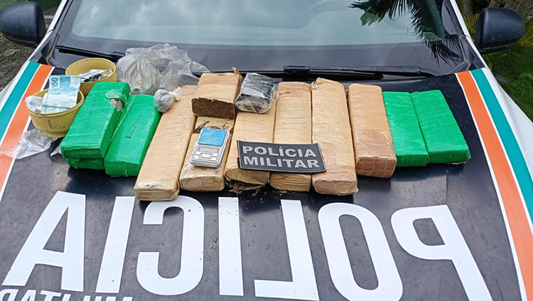 Comerciante preso no seu bar em Assaré com cerca de 15 Kg de maconha